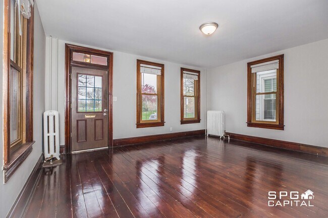 Foto del edificio - 125 N Washington St