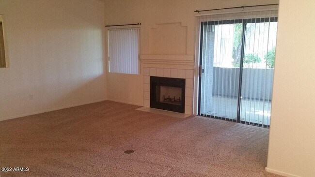 Foto del edificio - 15050 N Thompson Peak Pkwy
