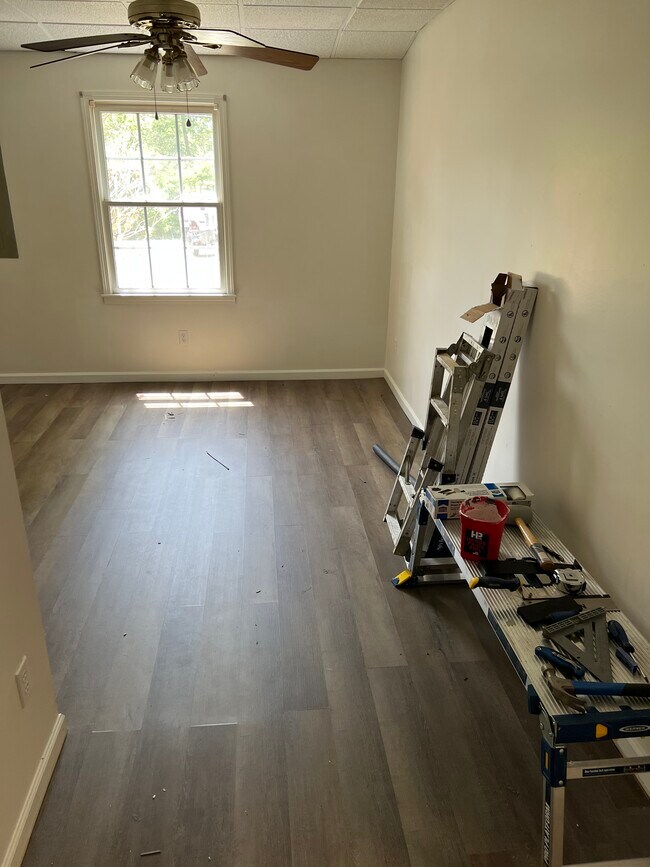 Building Photo - 301 Cypress St