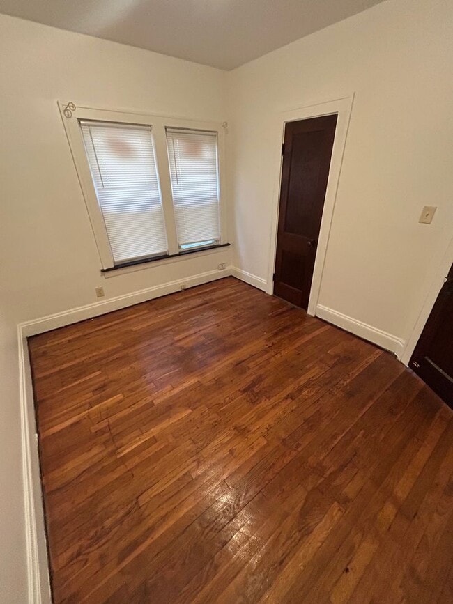 Foto del edificio - 1128-1130 E 168th Street