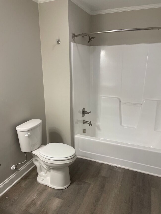 Foto del edificio - 417 E Twenty-Seventh St