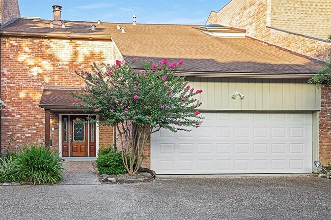 Building Photo - 15070 Kimberley Ct