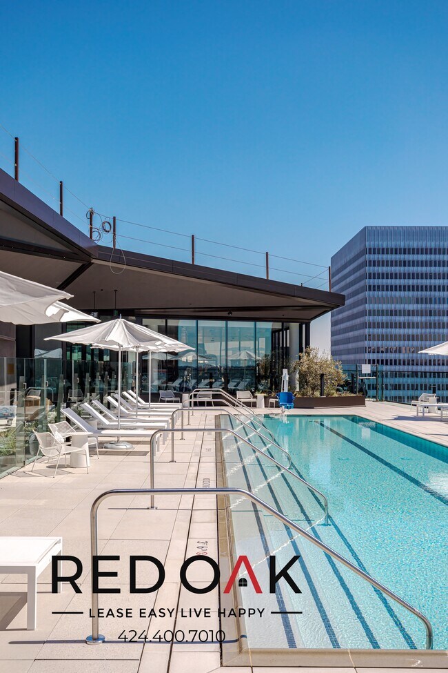 Foto del edificio - ~8 Weeks FREE~ Fully Furnished, Luxury Pri...