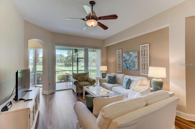 Foto del edificio - 8459 Miramar Way