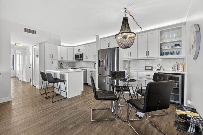 Foto del edificio - 1110 Green Pine Blvd