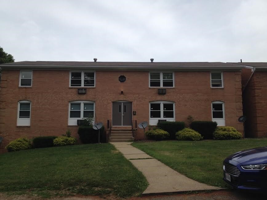 Primary Photo - 3260 Ruby Ave NW