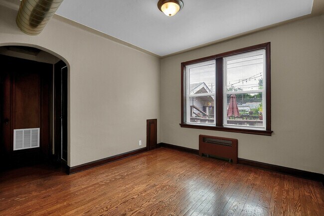 Building Photo - South City Oasis