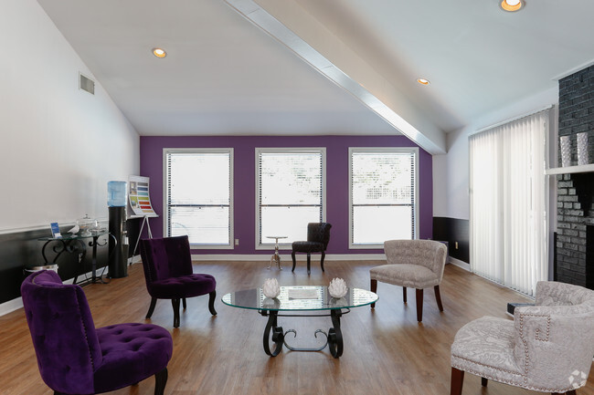 Interior Photo - Sharonridge Apartments