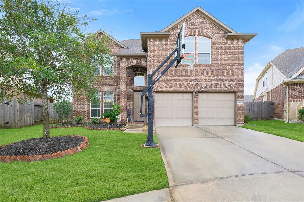 Foto principal - 18319 Bridle Meadow Ln