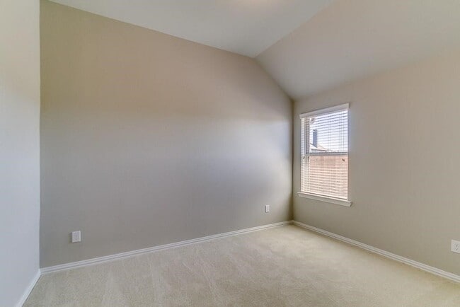 Building Photo - 6018 Grace Falls Dr