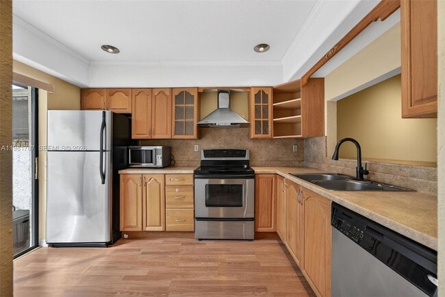 Building Photo - 9315 Wedgewood Dr