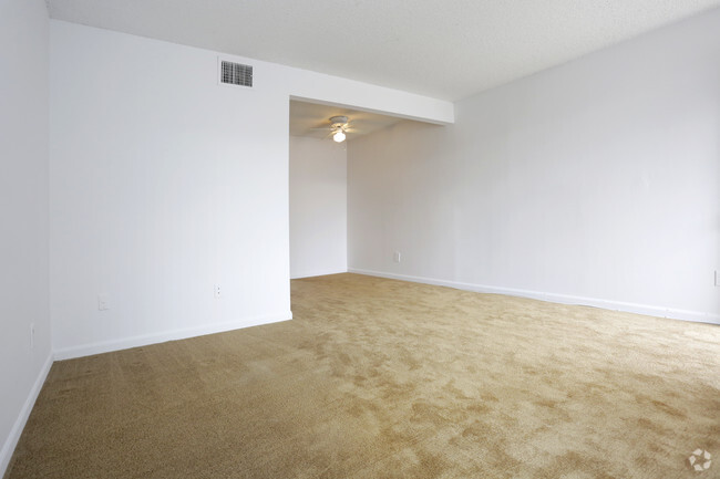 1BD1BA - 640 SqFt (Living Room) - Canterbury Villas Apartments