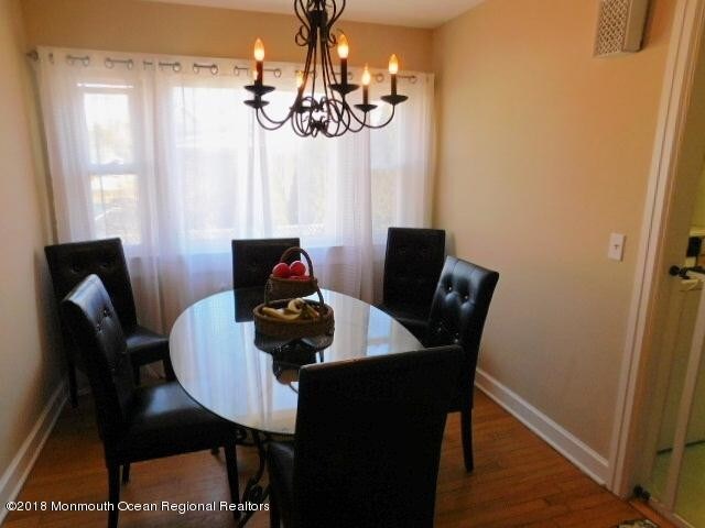 Foto del edificio - 99 River Ct