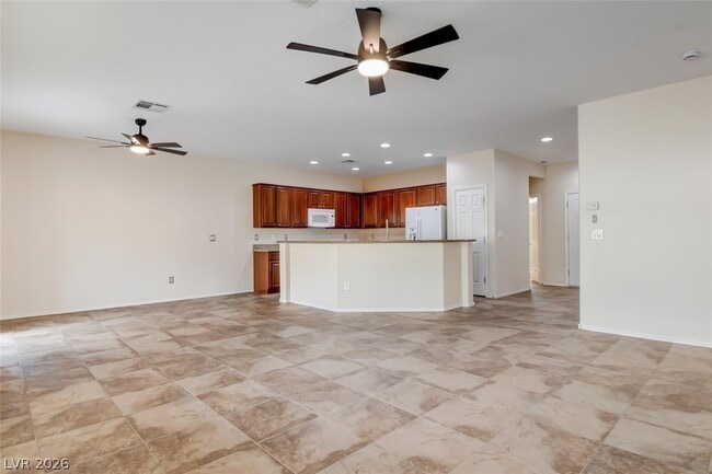 Foto del edificio - 7417 Widewing Dr