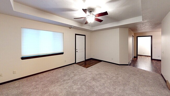 Foto del edificio - 3 BD, 2 BA IN TEA! LOCATION! LOCATION! LOCATION! AMENITY FILLED, PET FRIENDLY TOWN HOME!