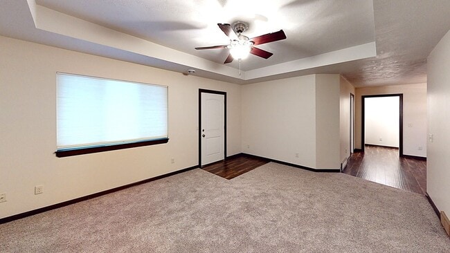Building Photo - 3 BD, 2 BA IN TEA! LOCATION! LOCATION! LOCATION! AMENITY FILLED, PET FRIENDLY TOWN HOME!