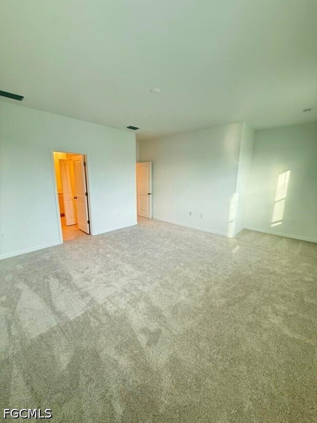 Building Photo - 44292 Caraton Ter