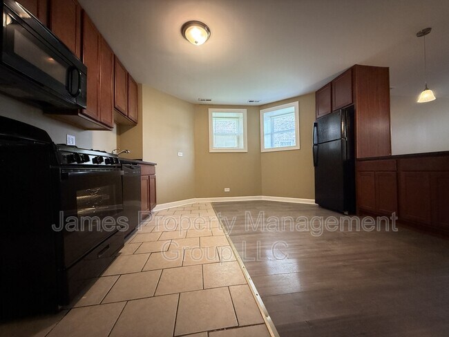 Foto del edificio - 7349 S Emerald Ave
