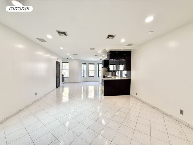 Building Photo - 342 Ovington Ave