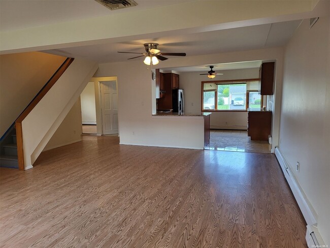 Building Photo - 30 Falcon Ln