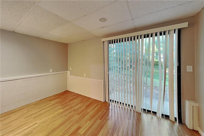 Foto del edificio - 4094 Maxanne Dr NW