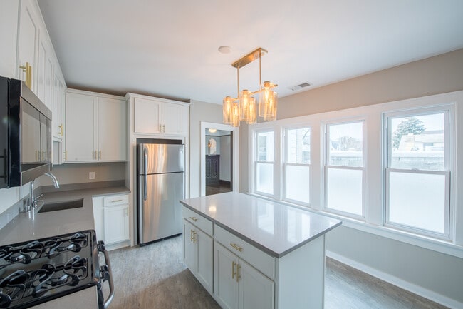 Foto del edificio - 3050 S Delaware Ave