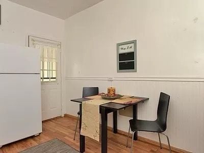 Foto del edificio - 144 W Cedar Ave