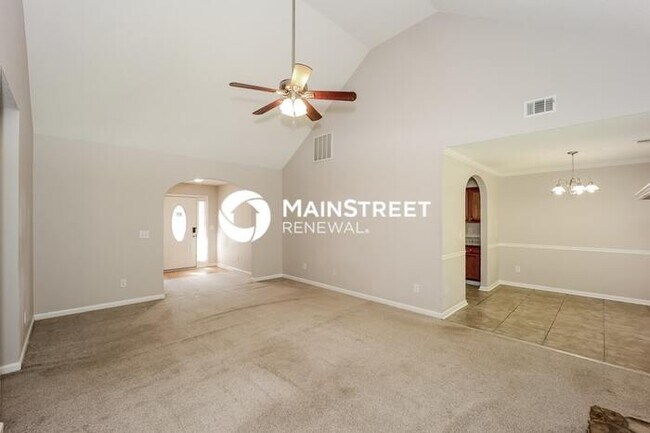 Building Photo - 3 Bedroom Pet-Friendly Home in Jonesboro, GA with Main Street Renewal