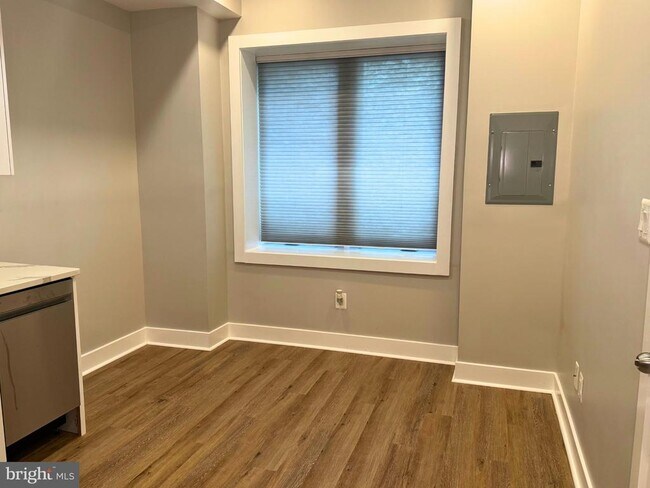Foto del edificio - 2301 Ontario Rd NW