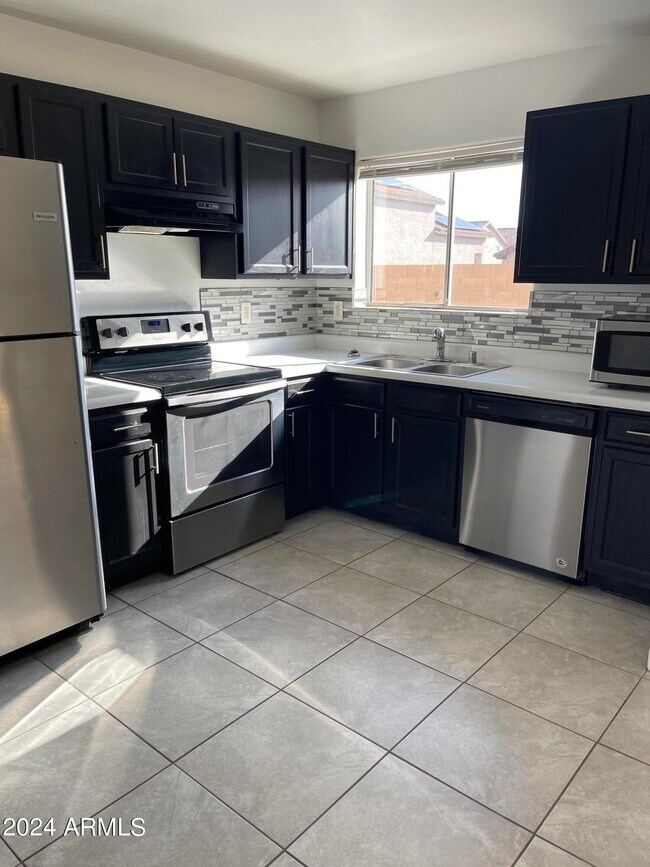 Foto del edificio - 1052 N Colorado St