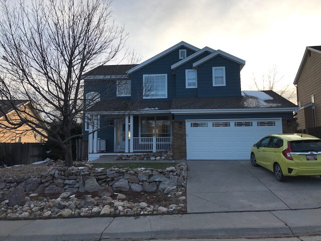 Front View - 1911 Sandhurst Dr