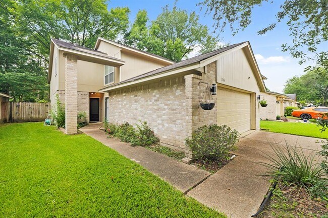 Building Photo - 3706 Cyril Dr