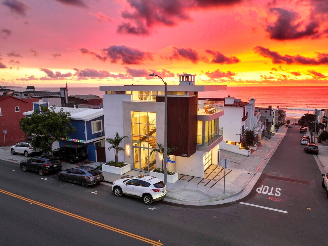 Primary Photo - 2019 Highland Ave