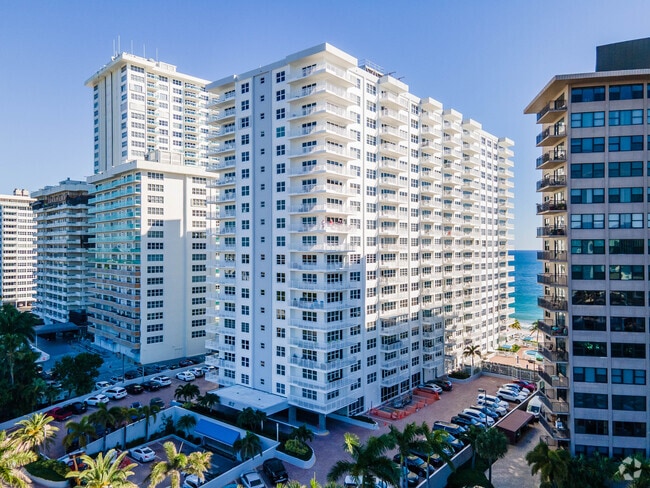 Building Photo - Regency Condominiums