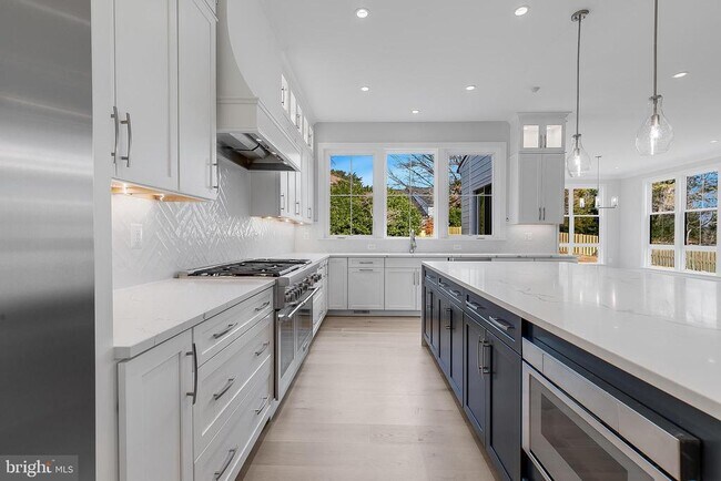 Foto del edificio - 5613 34th St N