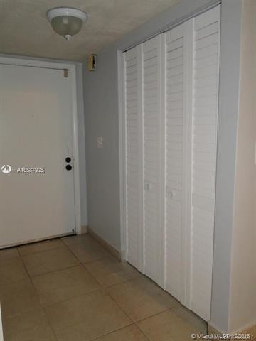 Building Photo - 11003 SW 123rd Ct