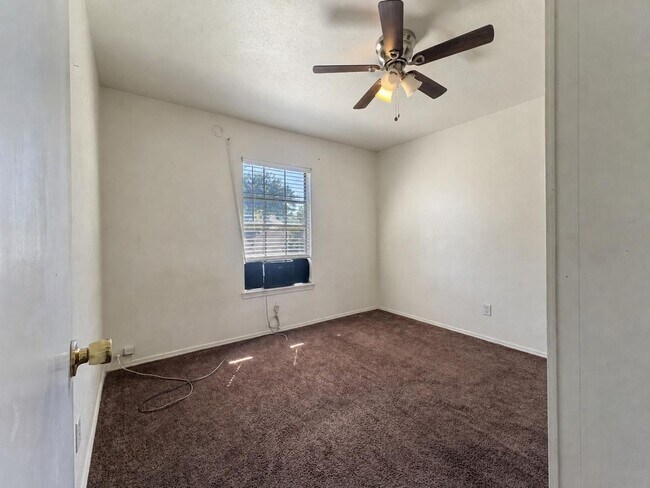 Foto del edificio - 3201 Galemeadow Dr