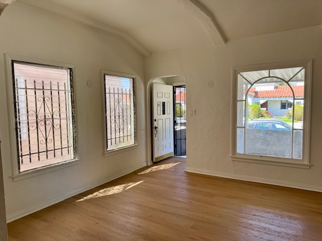 Building Photo - 2808 W 43rd Pl