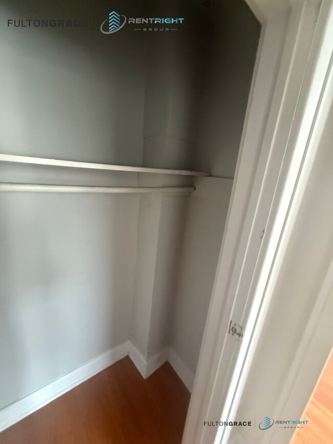 Building Photo - 3244-46 N Pulaski