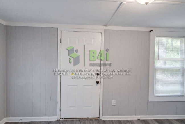 Building Photo - 1205 Spring St