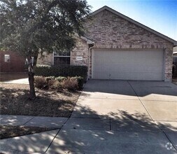 Building Photo - 3152 Hollow Valley Dr
