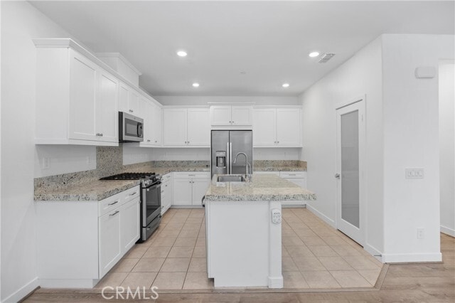 Building Photo - 275 Carmona