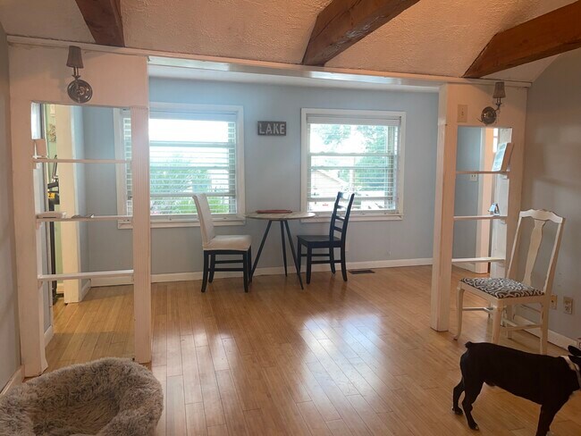 Building Photo - 390 Bridle Path