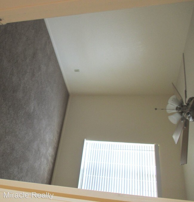 Building Photo - 24646 Gardena Dr