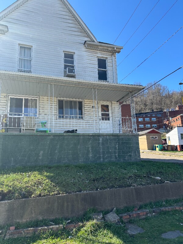 Primary Photo - 3967 Noble St