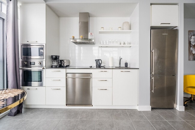 Photo du bâtiment - 7 Grand Trunk Crescent