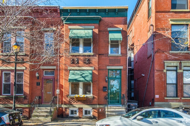 Building Photo - 47 Burnet St