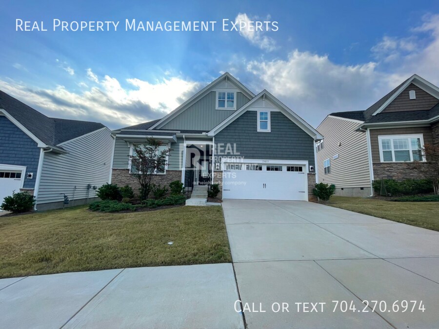 Beautiful 3BR 2.5 BA Fully Furnished One S... House Rental in