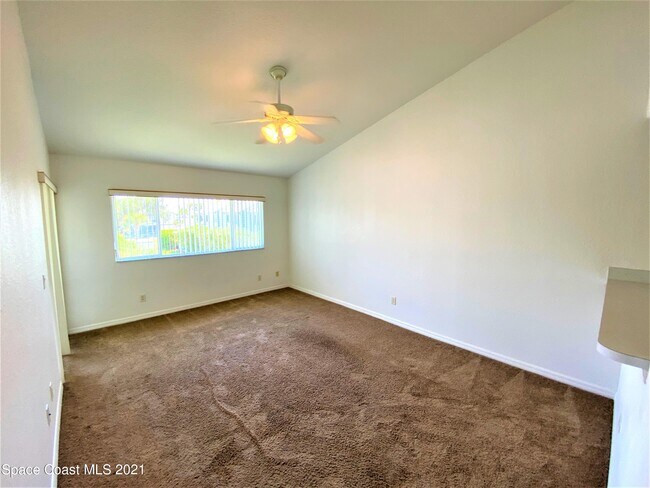 Building Photo - 539 Ocean Park Ln