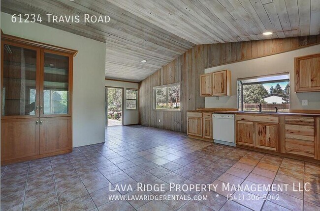 Building Photo - 61234 Travis Rd